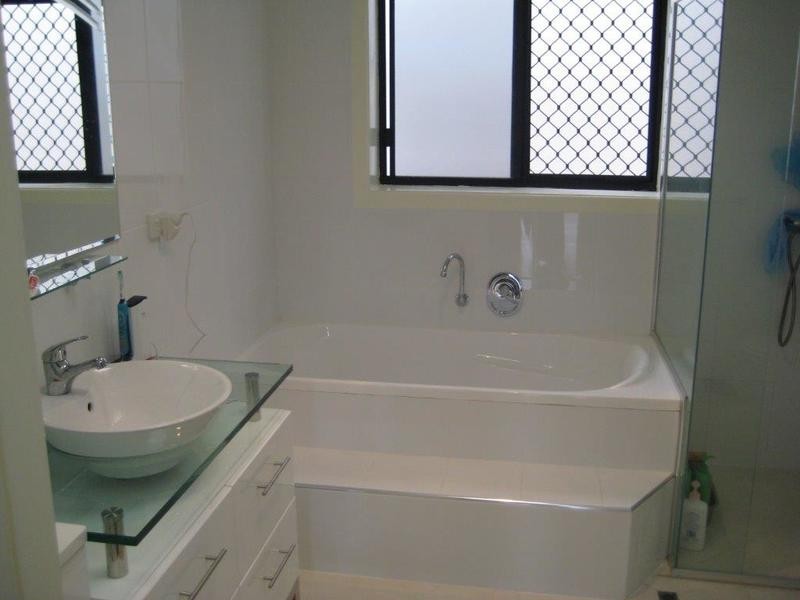 27 Gregory Drive, Carrara QLD 4211