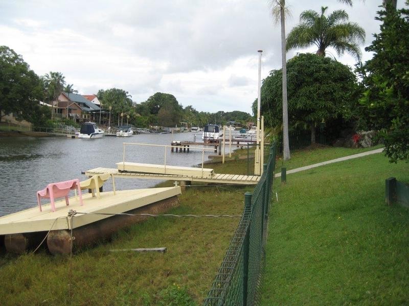 27 Gregory Drive, Carrara QLD 4211