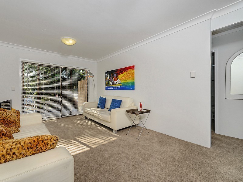 6/109 High Street, Southport QLD 4215