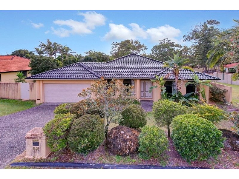 42 Arun Drive, Arundel QLD 4214