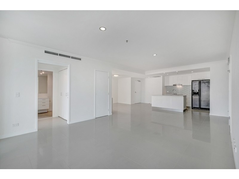 Broadbeach Waters QLD 4218