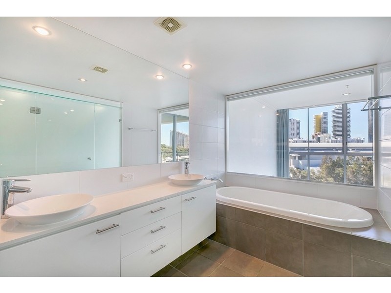 Broadbeach Waters QLD 4218