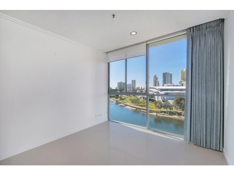 Broadbeach Waters QLD 4218