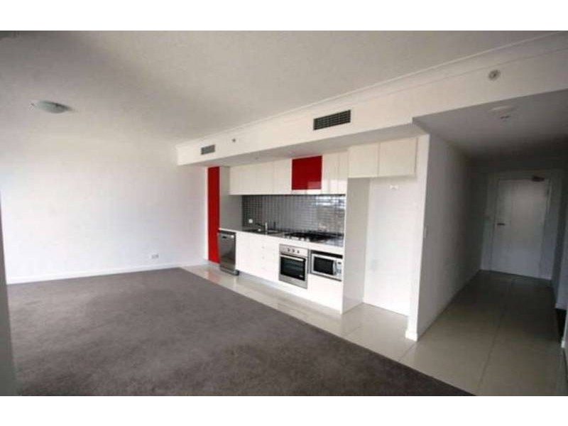 21104/5 Lawson Street, Southport QLD 4215