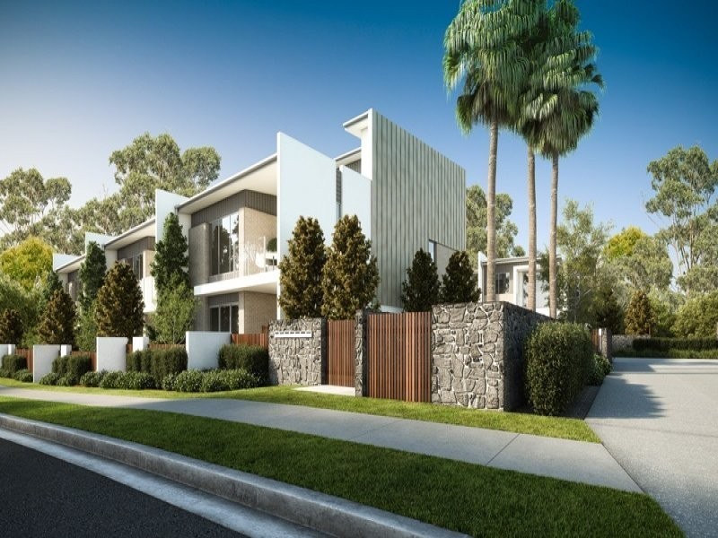 5 Egerton  Street, Southport QLD 4215