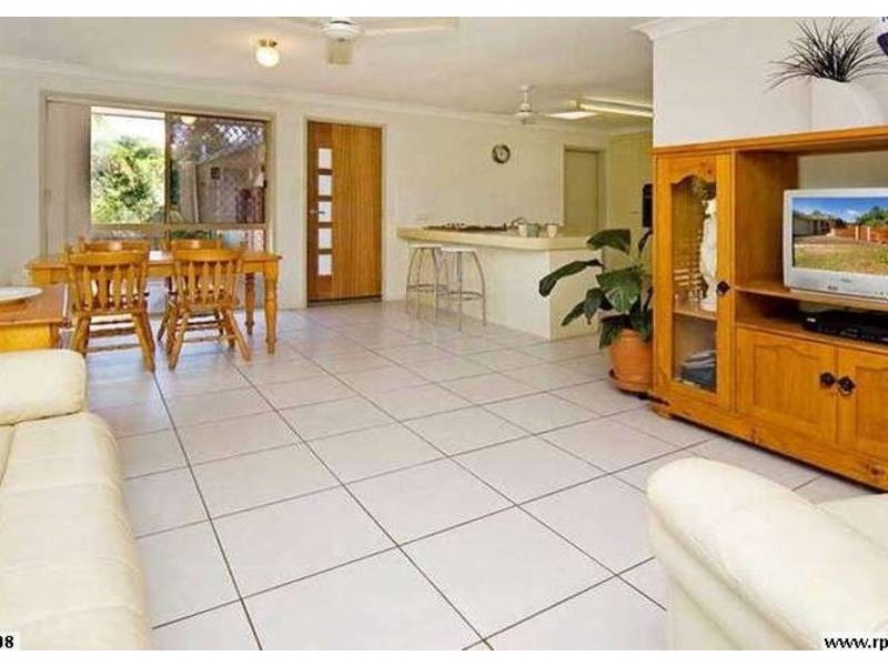 2/13 Napper Road, Arundel QLD 4214