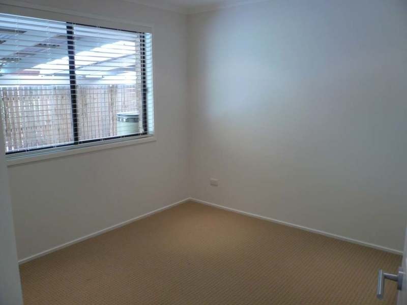 1/2 Burwood Court, Labrador QLD 4215