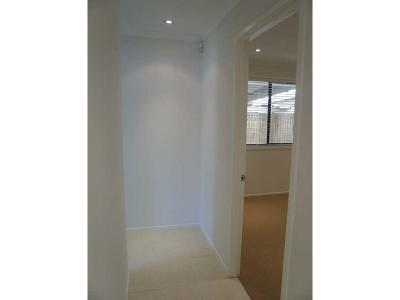1/2 Burwood Court, Labrador QLD 4215