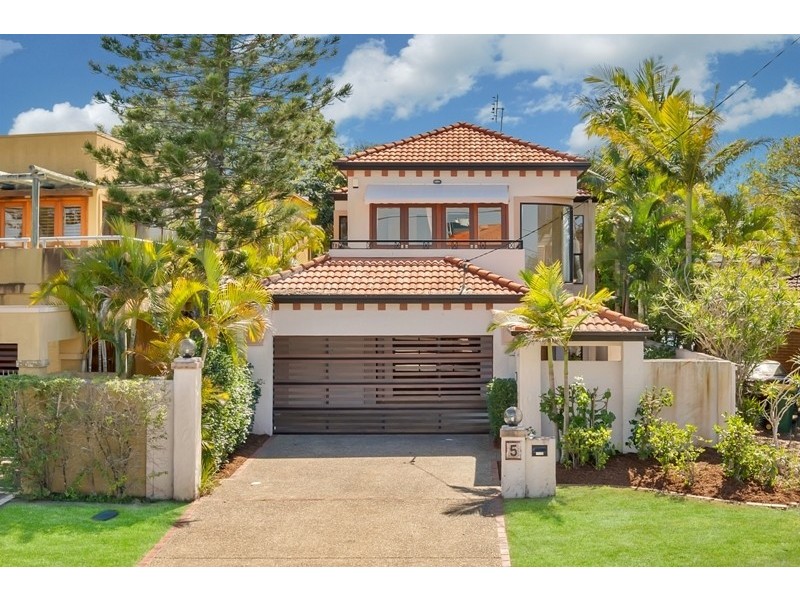 5 Yacht Street, Southport QLD 4215