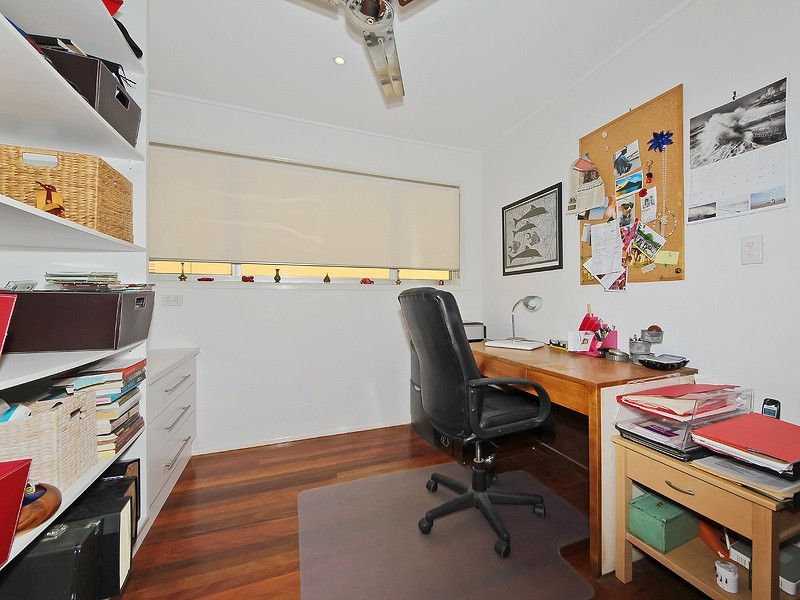 9 yacht Street, Southport QLD 4215