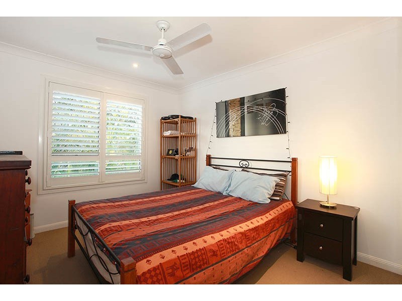 2/4 Bradbrook Street, Southport QLD 4215