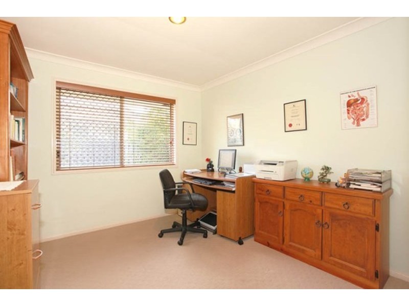 2 Wardley Drive, Parkwood QLD 4214