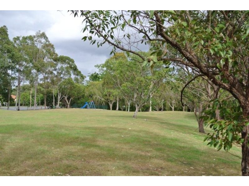 32 Golden  Crescent, Southport QLD 4215