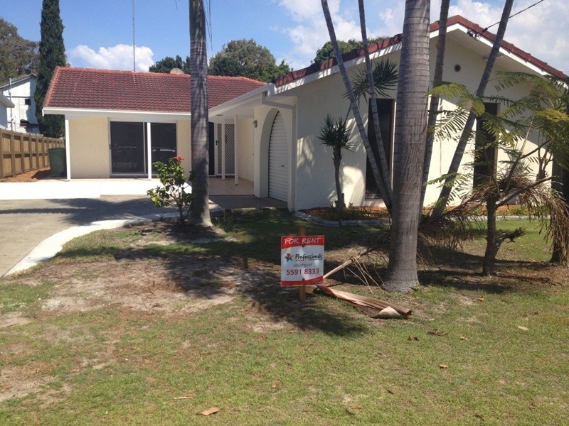 16 York Street, Southport QLD 4215