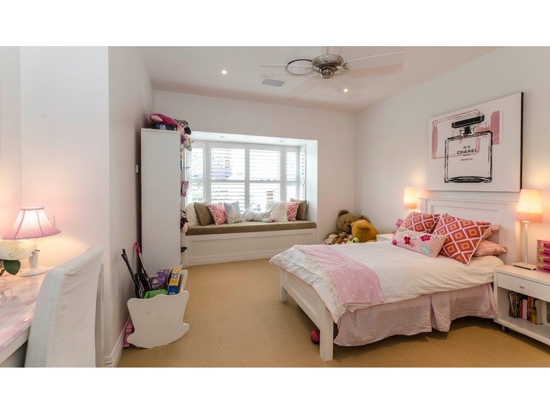 20 Neptune Court, Paradise Waters QLD 4217