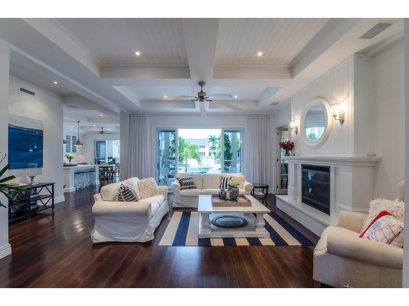 20 Neptune Court, Paradise Waters QLD 4217