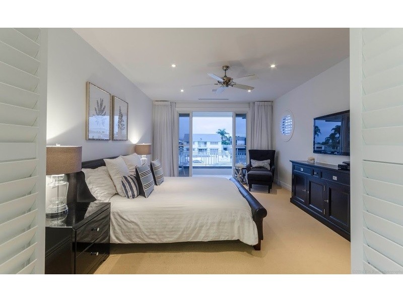 20 Neptune Court, Paradise Waters QLD 4217