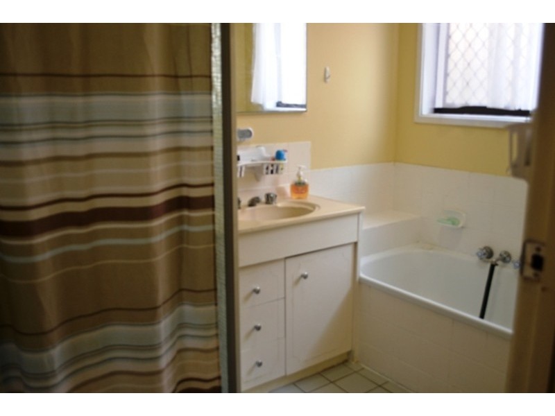 1/193 Central Street, Labrador QLD 4215