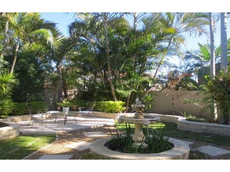 21 Buccaneer  Court, Paradise Waters QLD 4217