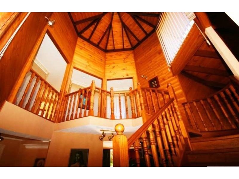 21 Buccaneer  Court, Paradise Waters QLD 4217