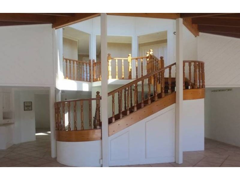 21 Buccaneer  Court, Paradise Waters QLD 4217