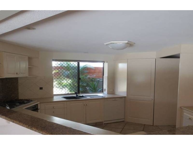 21 Buccaneer  Court, Paradise Waters QLD 4217