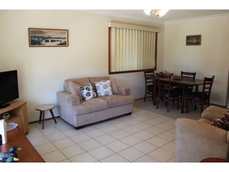 1/19 Wynflo Street, Labrador QLD 4215