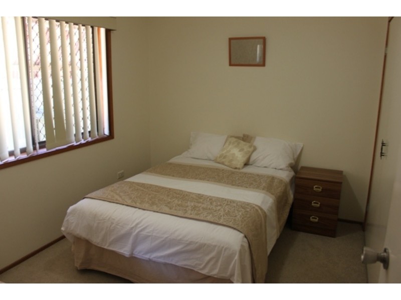 1/19 Wynflo Street, Labrador QLD 4215