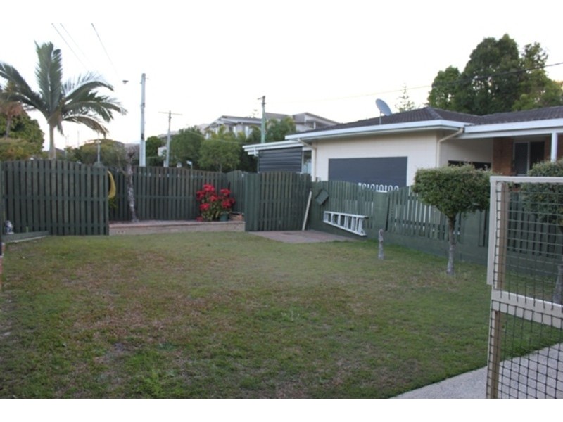 1/19 Wynflo Street, Labrador QLD 4215