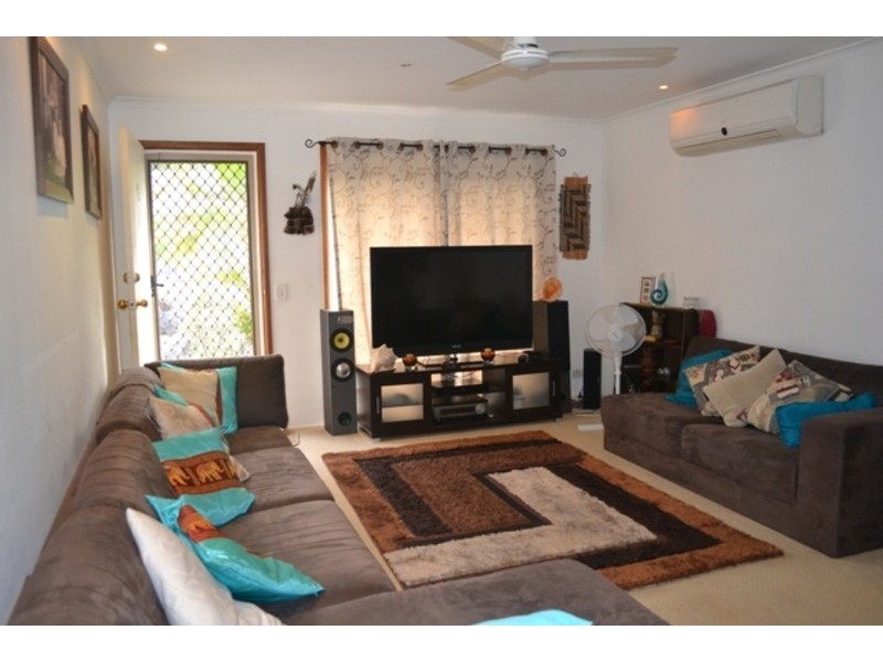 3/8 Village Way, Oxenford QLD 4210