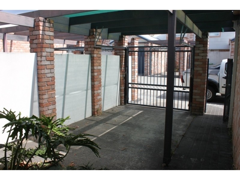 4/192 Queen Street, Southport QLD 4215