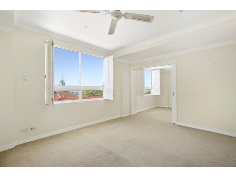 403/212 Marine Parade, Labrador QLD 4215