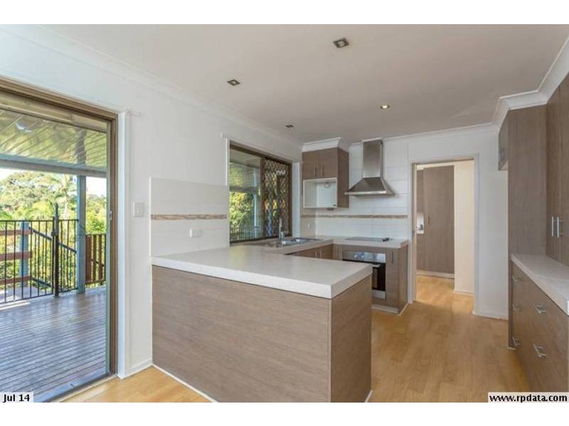 10 Milbong Terrace, Ashmore QLD 4214