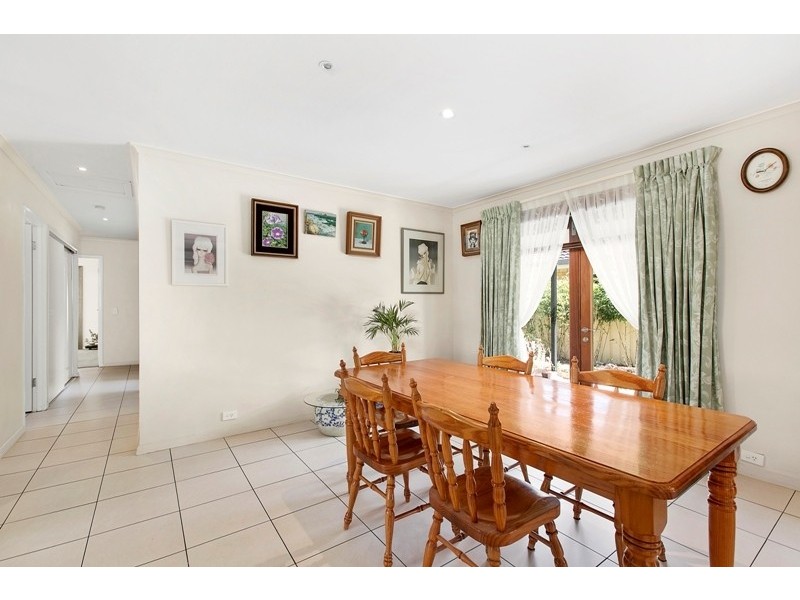 40 Ashgrove Avenue, Runaway Bay QLD 4216