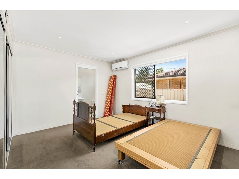 40 Ashgrove Avenue, Runaway Bay QLD 4216