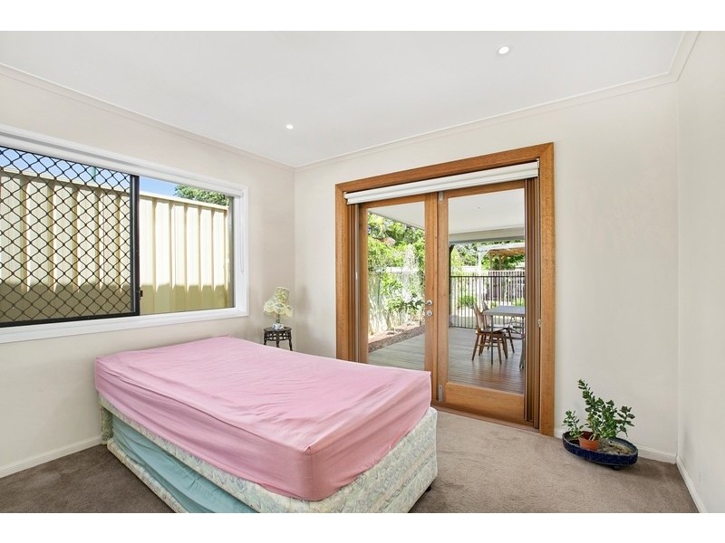 40 Ashgrove Avenue, Runaway Bay QLD 4216