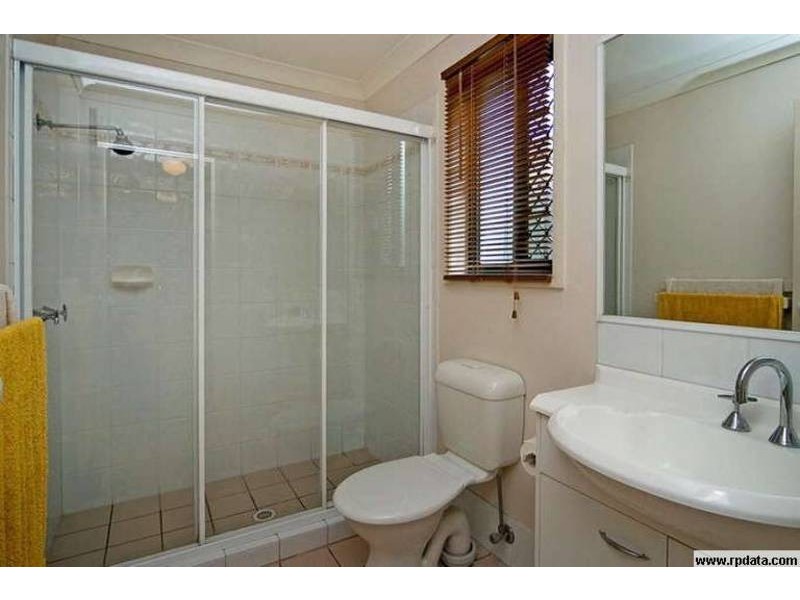 16 Harrow Place, Arundel QLD 4214