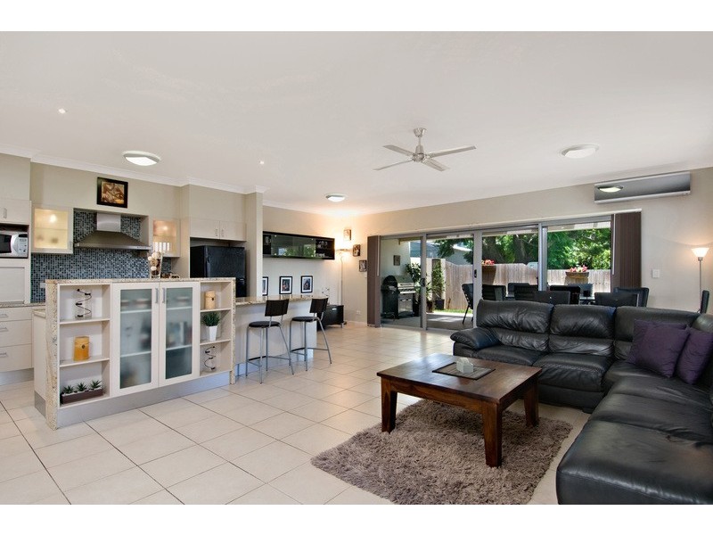 2/36 Beale Street, Southport QLD 4215