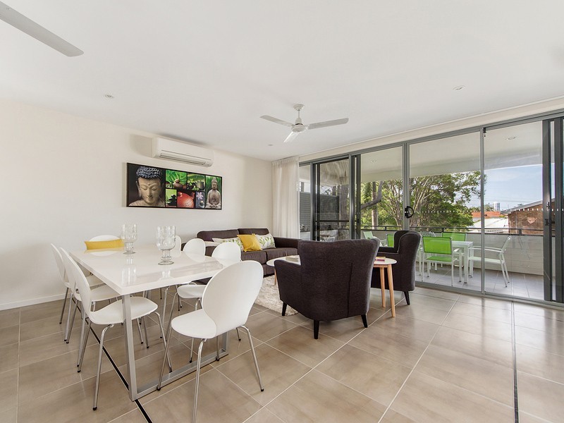 3/39 Gordon Street, Labrador QLD 4215