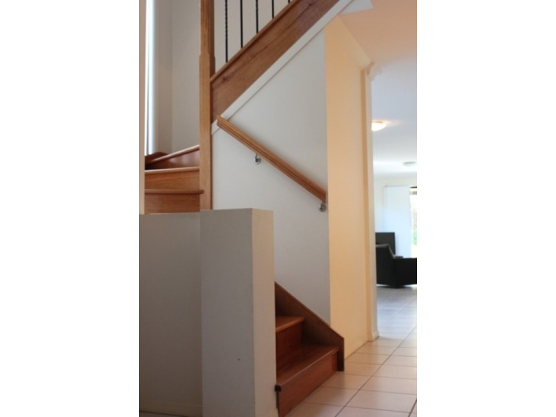 2/49 Melinda Street, Southport QLD 4215