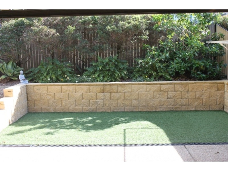 2/49 Melinda Street, Southport QLD 4215