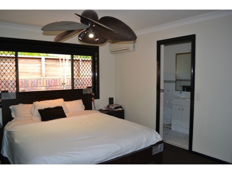 Ashmore QLD 4214