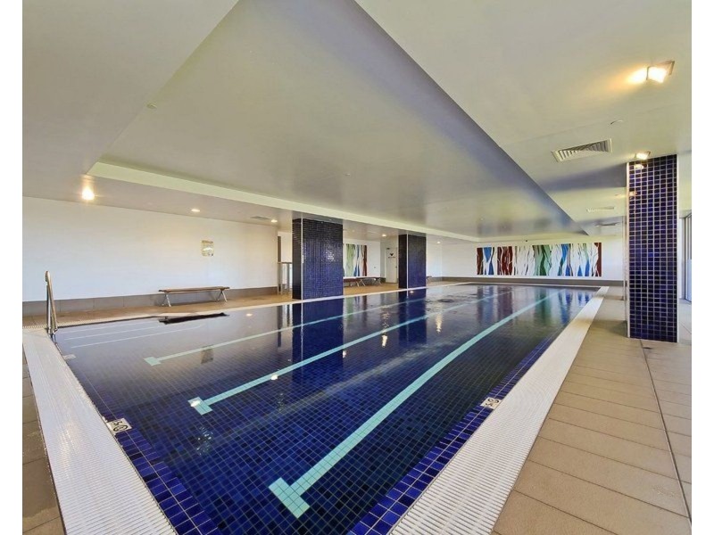 @/4 Como Crescent, Southport QLD 4215
