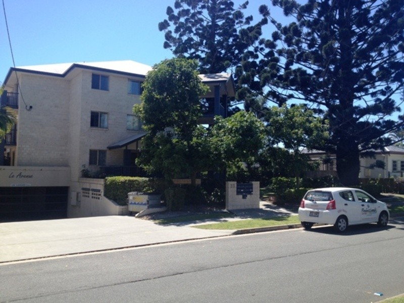 4/25 Walton Street, Southport QLD 4215