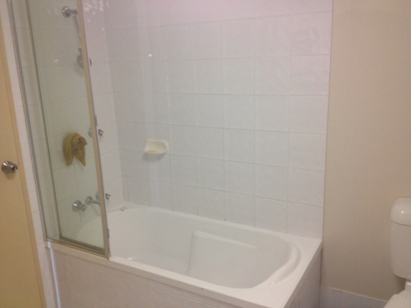 4/25 Walton Street, Southport QLD 4215