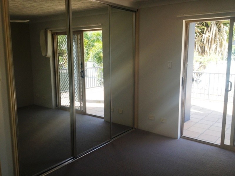 4/25 Walton Street, Southport QLD 4215