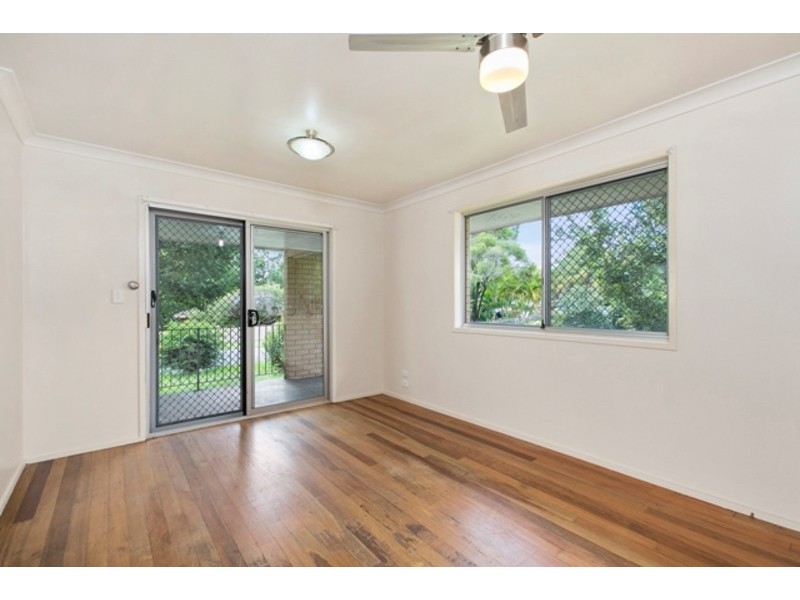 28 Bloodwood Crescent, Molendinar QLD 4214