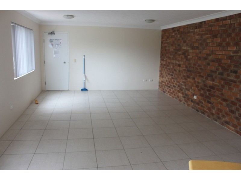 4/30 Cougal Street, Southport QLD 4215