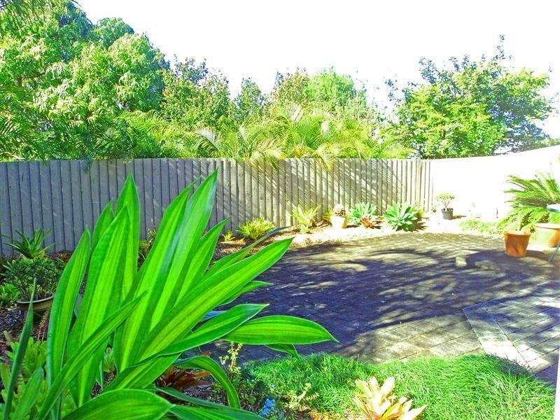 2/19 Robyn Street, Southport QLD 4215