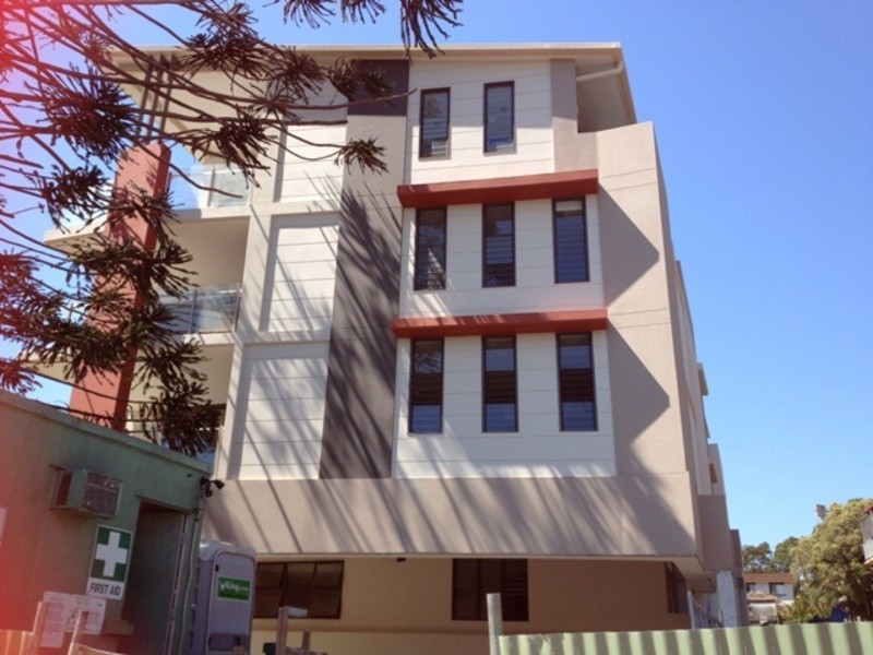 2/20 Lawson Street, Southport QLD 4215